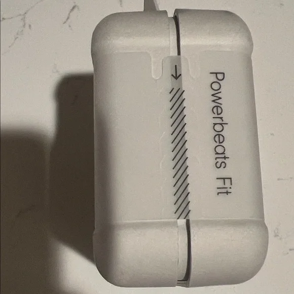 Powerbeats Fit Wireless Earbuds in black, brand new - Picture 11 of 12